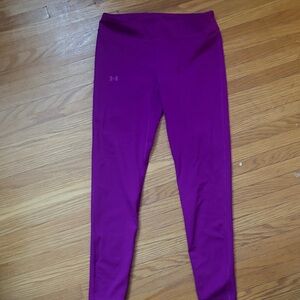 NWOT Under Armour Magenta girls Active Leggings
